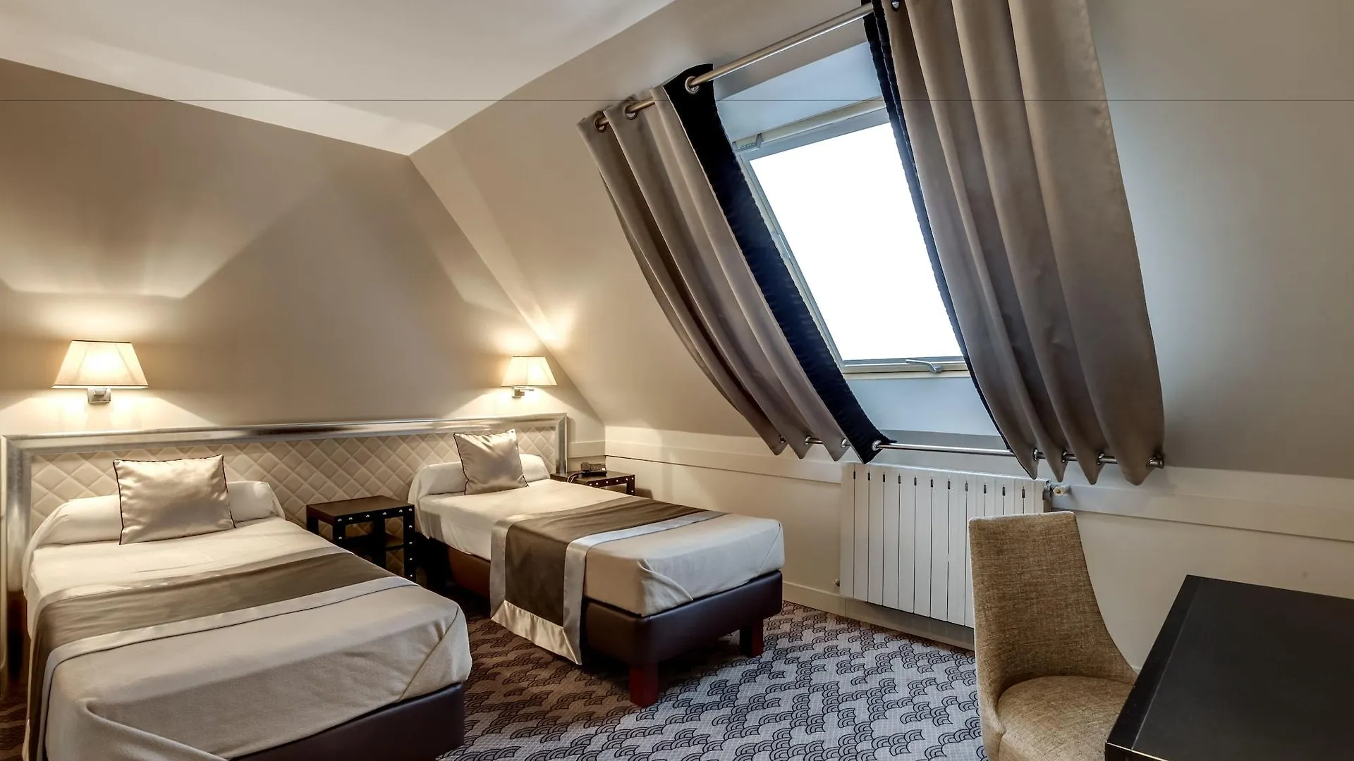 Hotel d'Amiens París